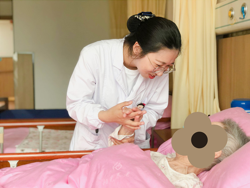 砥砺初心牢记使命 英国上市公司365身边党员风采展示